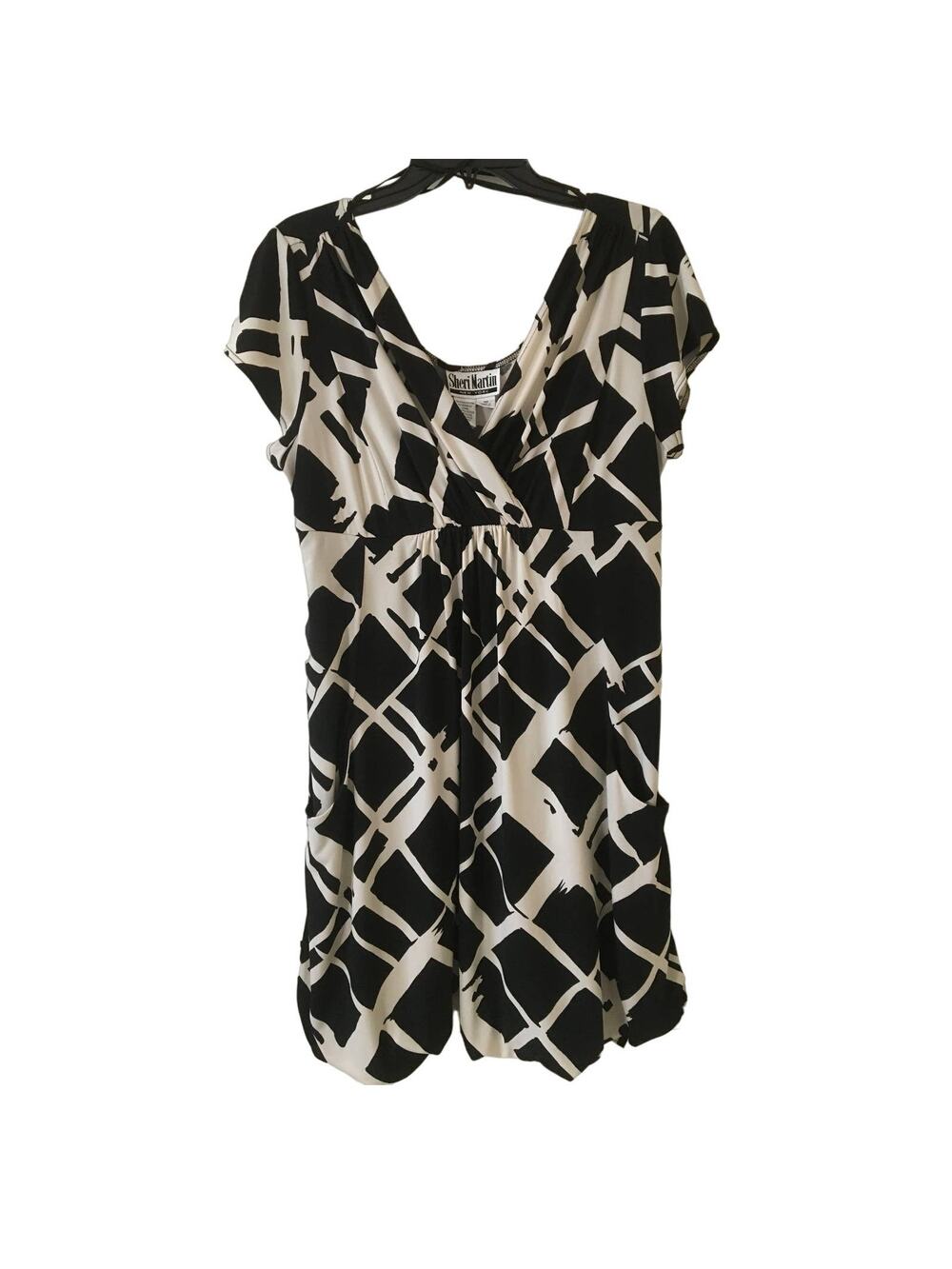Sheri Martin New York 10 Dress Short SL V-neck Pockets Balloon Hem Black & White